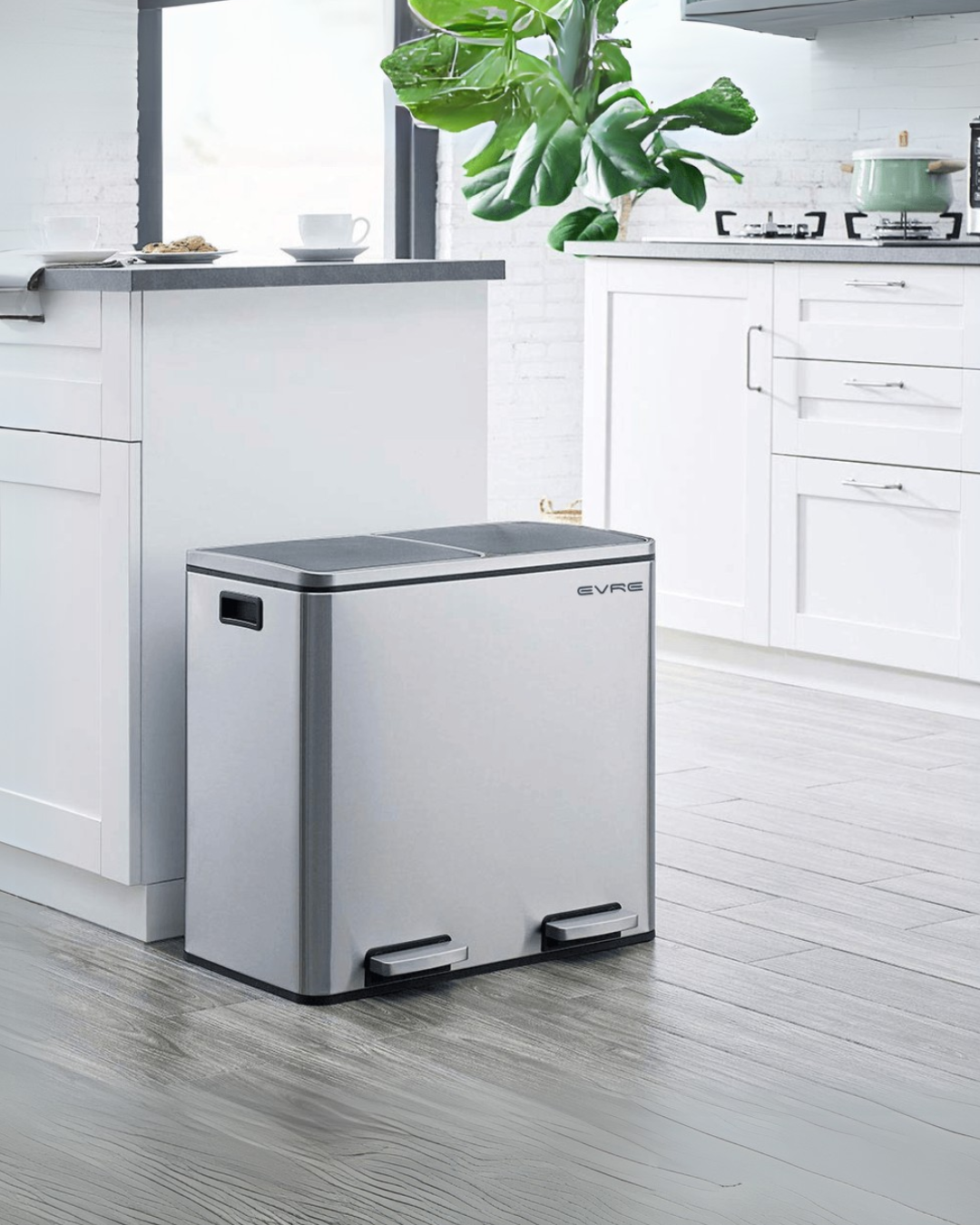 Kitchen Bin with Recycling Section