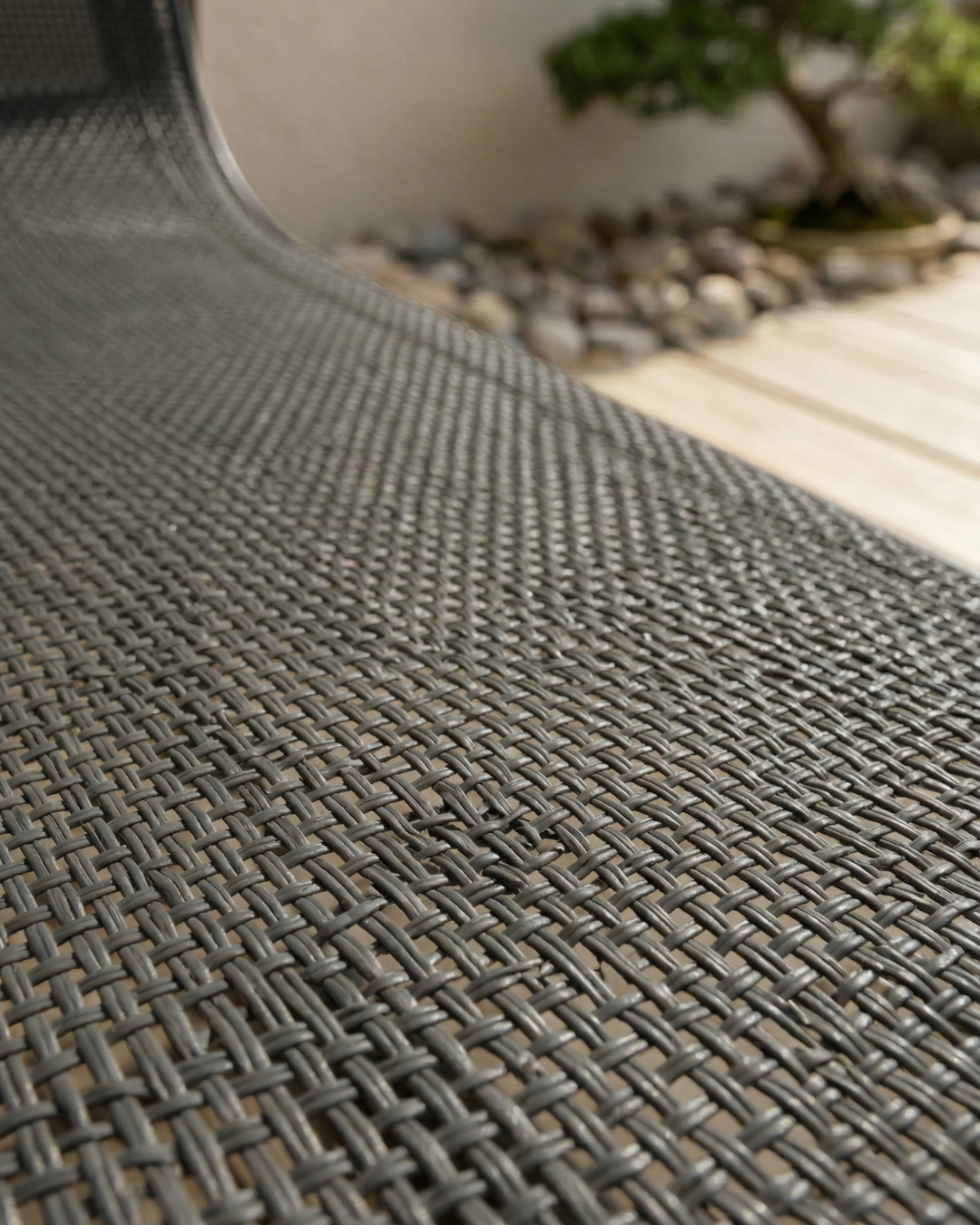 black textilene mesh seating luis