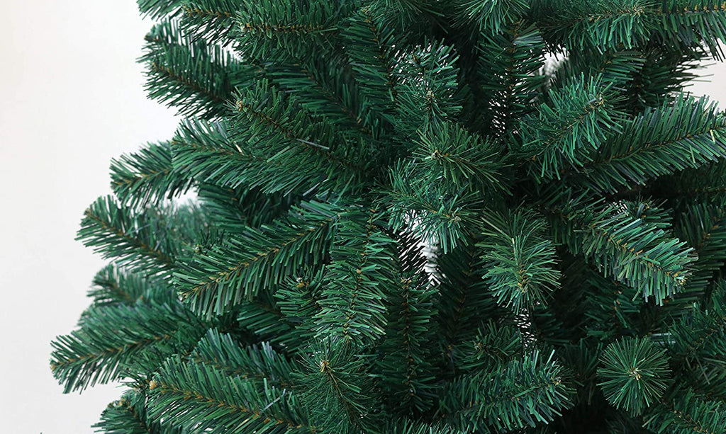 EVRE 5Ft Evergreen Artificial Christmas Tree close up of detailed fir tips
